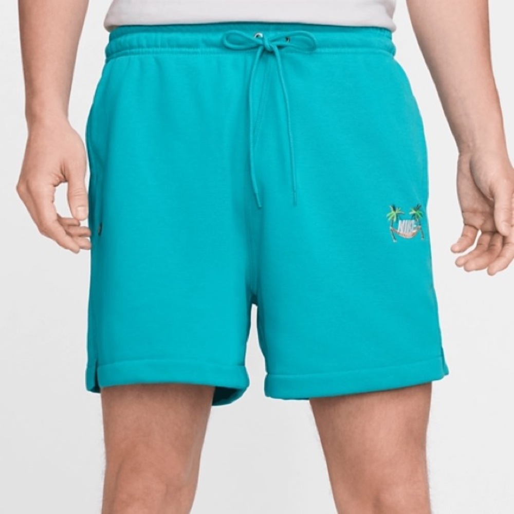 NWT Nike Club FT Flow Vibes Mens Shorts